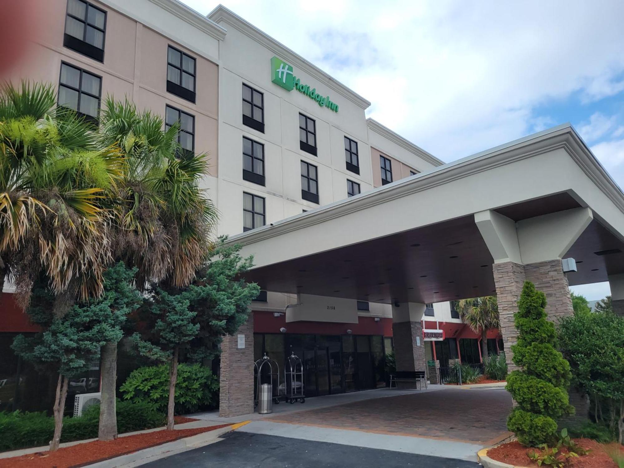 Holiday Inn Hotel Atlanta-Northlake, A Full Service Hotel Tucker Exterior photo
